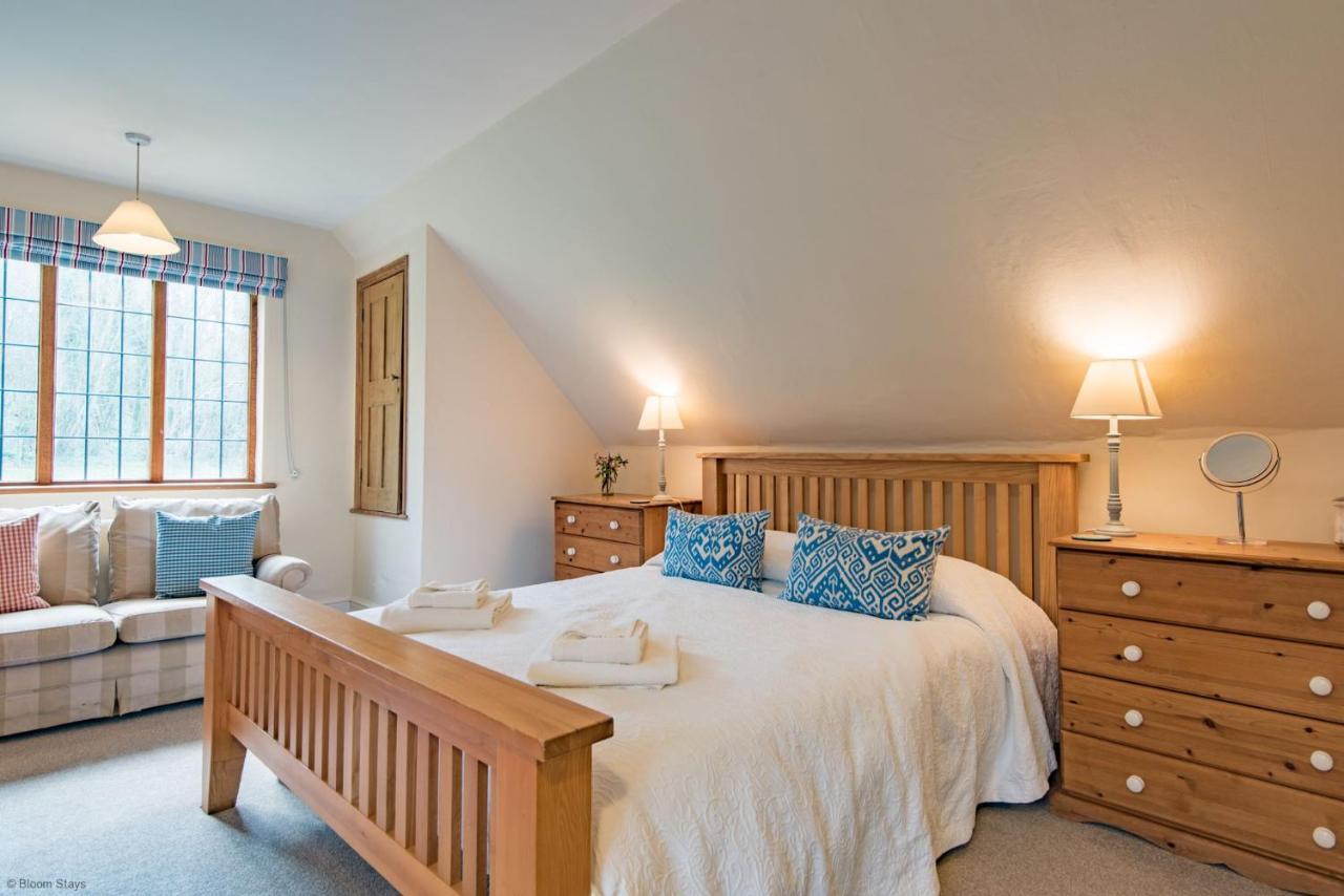 פולקסטון Hockley House By Bloom Stays מראה חיצוני תמונה