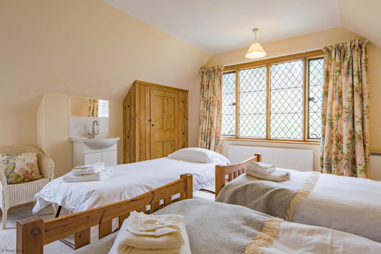 פולקסטון Hockley House By Bloom Stays מראה חיצוני תמונה
