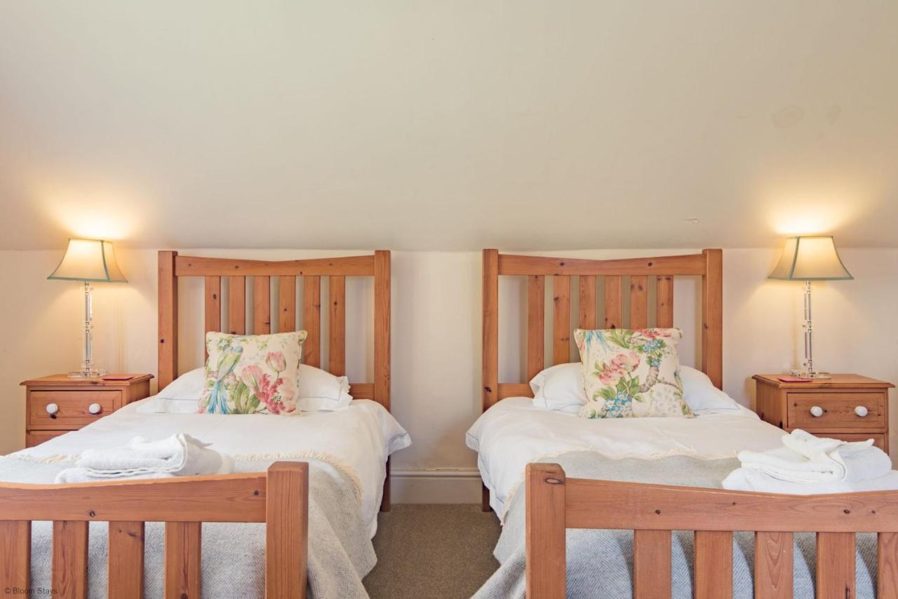 פולקסטון Hockley House By Bloom Stays מראה חיצוני תמונה