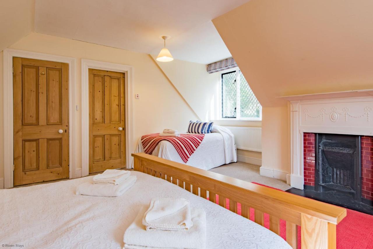 פולקסטון Hockley House By Bloom Stays מראה חיצוני תמונה